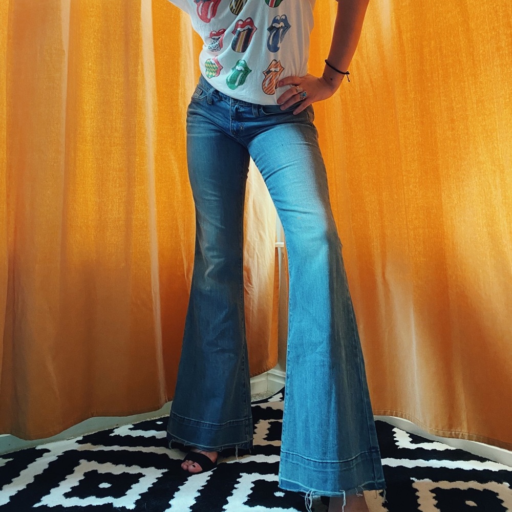 Bell bottom Jeans
